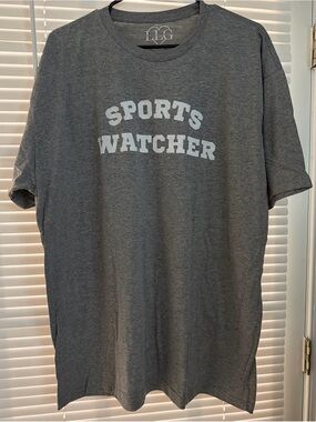 SPORTS WATCHER Men's Gray Graphic Tee by ELC